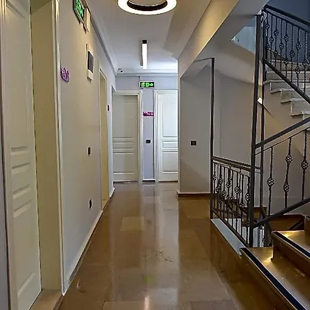 Berry Bella 3* İçmeler